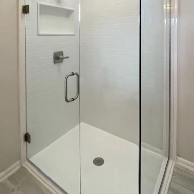 The Onyx Collection Shower Doors | Goetze Bros. Carpet & Furniture